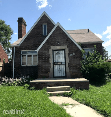 Main picture of 19626 Helen St