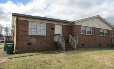 Main picture of 107 N 11th St