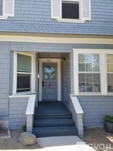 Main picture of 844 Bell St