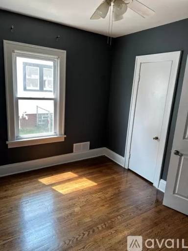 Main picture of 4402 Woodway Ave