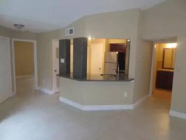 Main picture of 2400 NW 33rd St