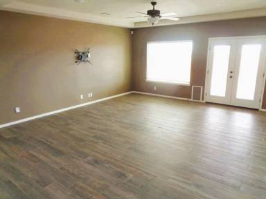 Main picture of 13513 Coldham St