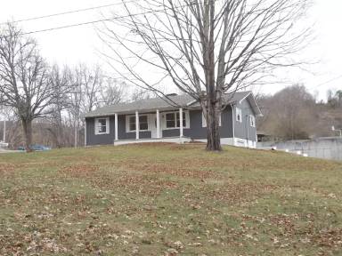 Main picture of 186 Fitzsimmons Hill Rd