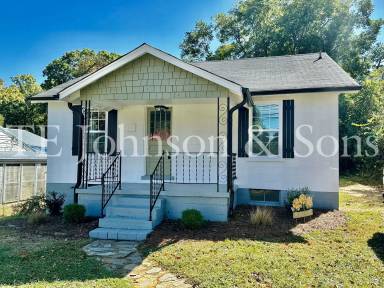 Main picture of 878 Greensboro Street Ext
