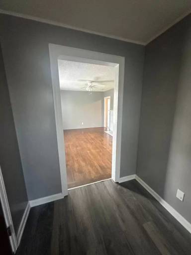Main picture of 1712 Iola Dr