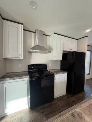 Main picture of 5705 Hicks Ln