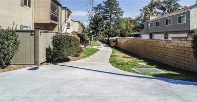 Main picture of 25718 Hogan Dr