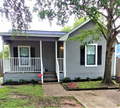 Main picture of 1013 Fairview Ave
