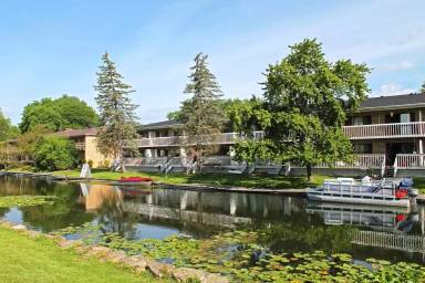 Main picture of 701 Pirate Island Rd
