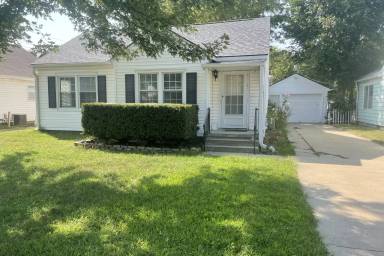Main picture of 1505 N Kansas Ave