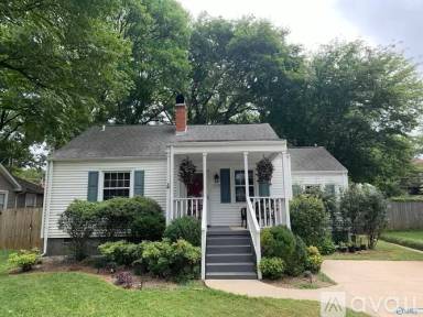 Main picture of 1919 Vanderbilt Cir SW