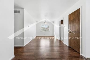 Main picture of 2243 S Yank Way