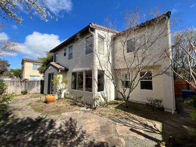 Main picture of 87 Pizarro Ave