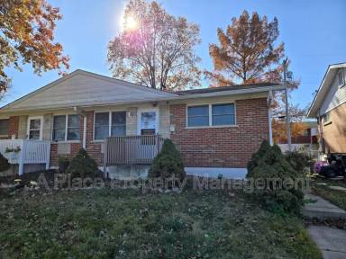 Main picture of 210 Carrington Ln