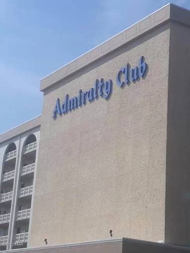 Main picture of 3606 S Peninsula Dr