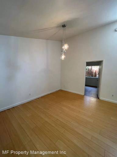 Main picture of 669 Indiana Ave