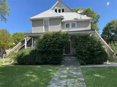 Main picture of 512 W University Ave