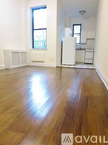 Main picture of 431 East 83rd St