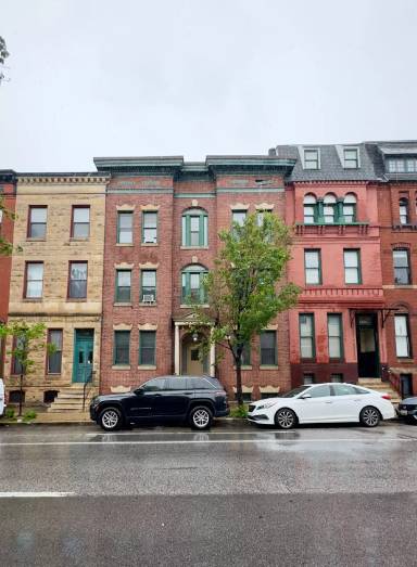 Main picture of 1720 Saint Paul St