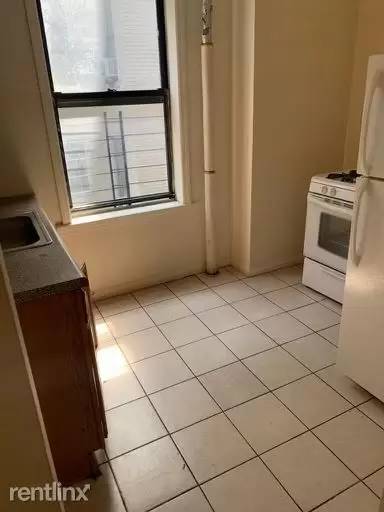 Main picture of 1524 Grand Concourse