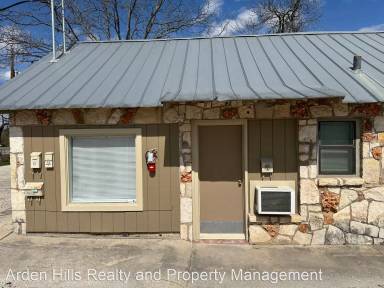 Main picture of 20 Peach Ave