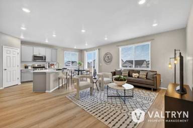 Main picture of 13375 Valley Peak Dr