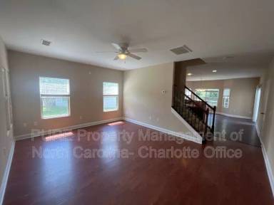 Main picture of 4410 Red Hook Rd