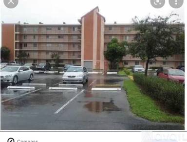 Main picture of Lakeshore At University Park