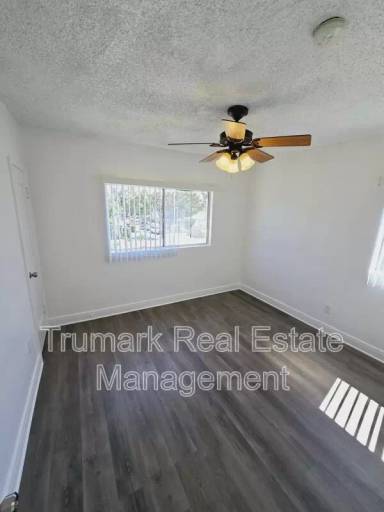 Main picture of 1455 E Wilson Ave