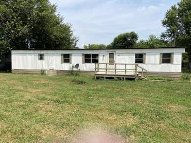 Main picture of 210 Stinson Dr