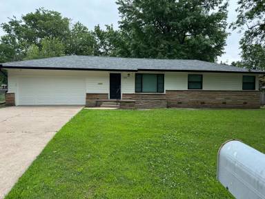 Main picture of 709 N Ash Ave