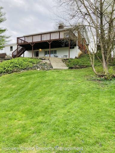 Main picture of 302 W Oak St