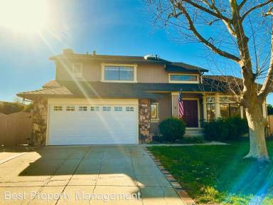 Main picture of 131 Mesquite Ct