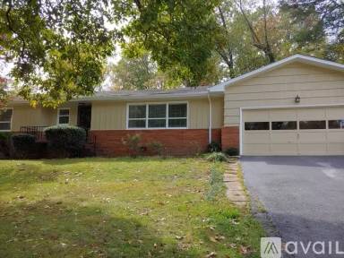 Main picture of 318 Signal Mountain Blvd