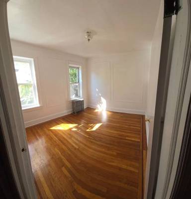 Main picture of 504 Vine St