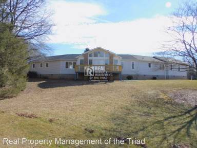 Main picture of 1320 Windchime Dr