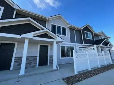 Main picture of 5711 NE Lowell Ln