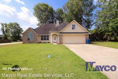 Main picture of 123 Foxchase Dr