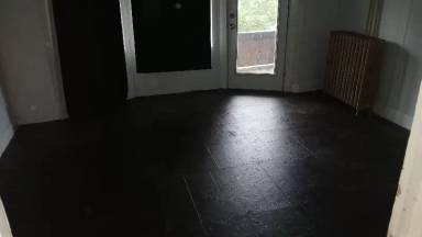 Main picture of 109 S Market St