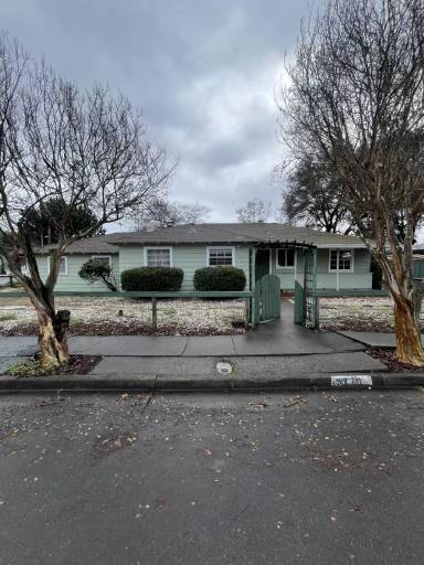 Main picture of 3770 Oregon Dr