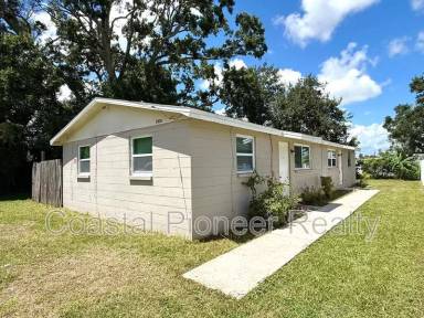 Main picture of 2576 42nd Ave N