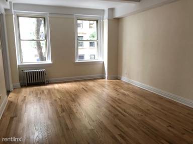 Main picture of 25 E 10th St