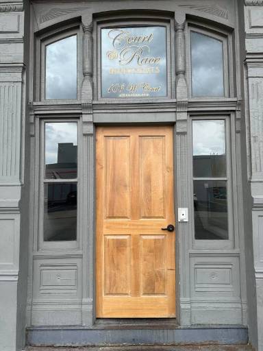 Main picture of 103 W Court St