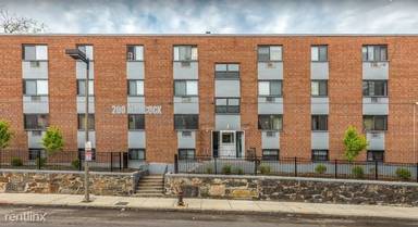 Main picture of 200 Hancock St