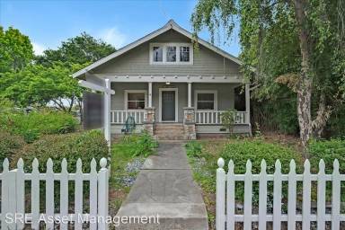 Main picture of 1420 Merrill St