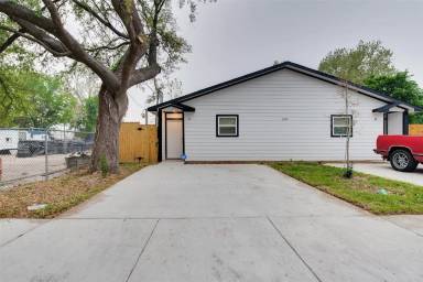 Main picture of 2702 Reid St