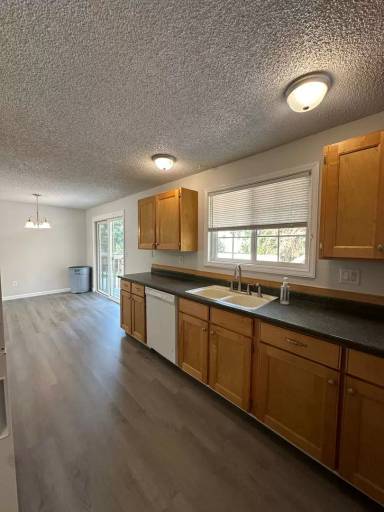 Main picture of 204 Ridgemont Dr