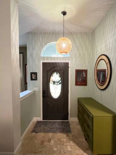 Main picture of 203 Bent Tree Ct