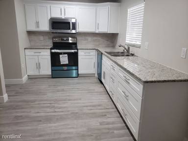 Main picture of 110 E Broad St