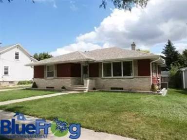 Main picture of 608 S State St